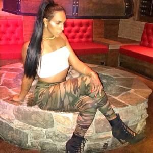 Meet your Posher, Gia